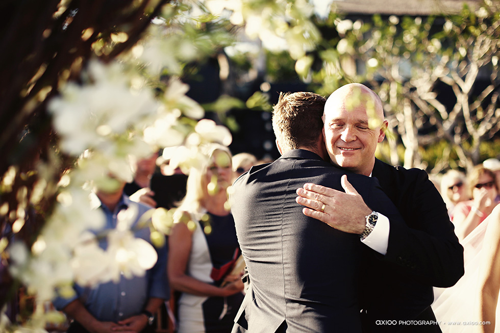 Axioo: Layers of Intricate Intimacies